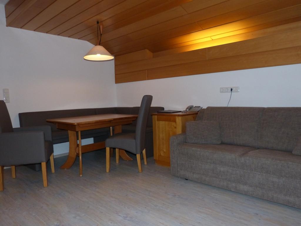 Appartements Alpenland 레르모스 객실 사진
