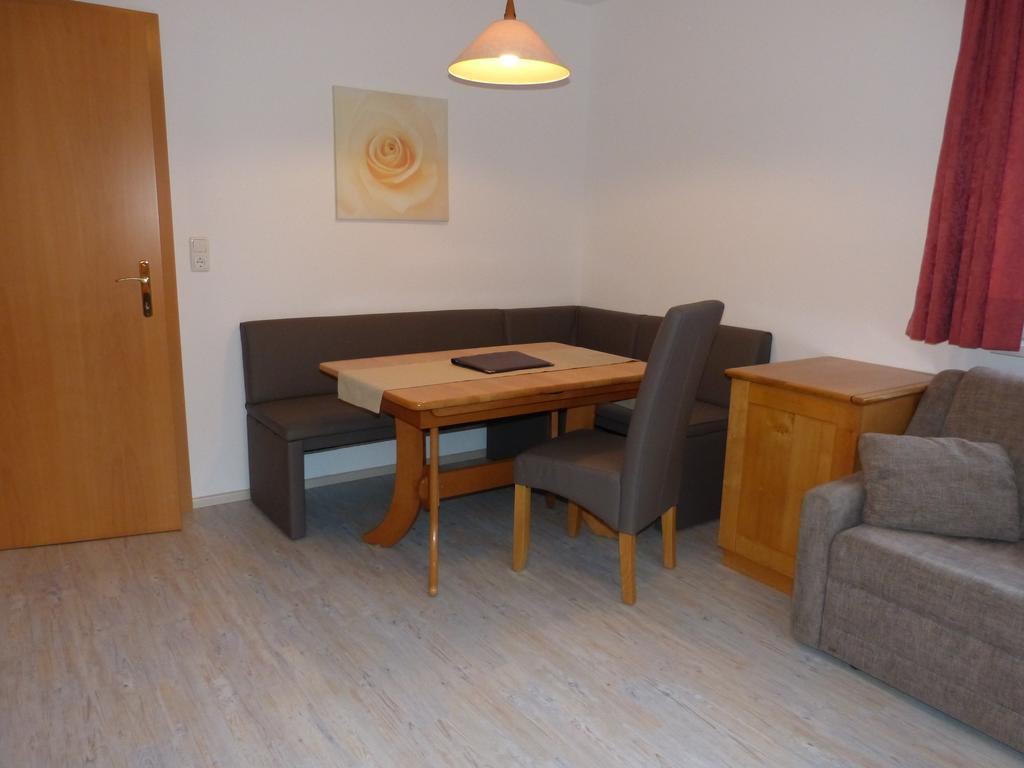 Appartements Alpenland 레르모스 객실 사진