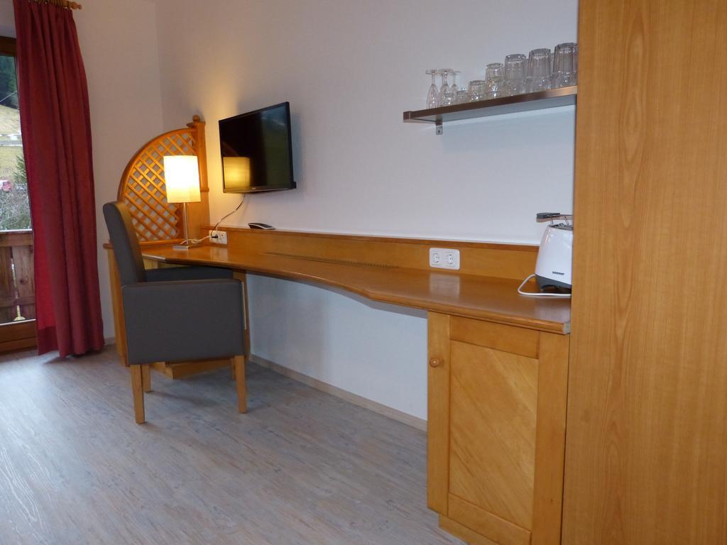 Appartements Alpenland 레르모스 객실 사진